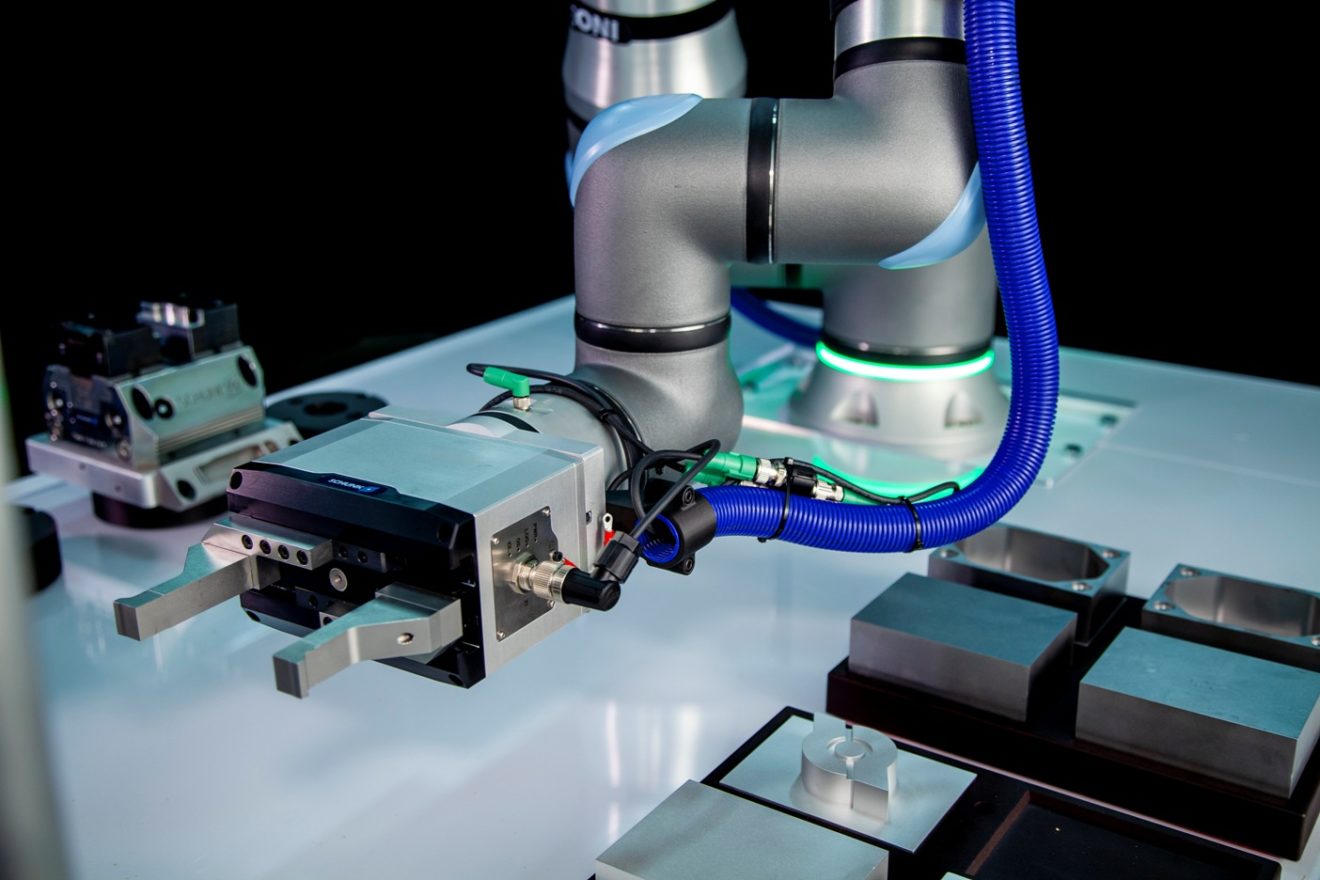 Cobots Drive Technology Growth