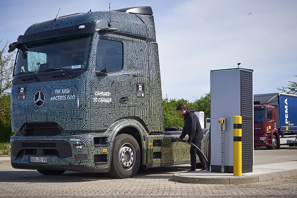 The electric eActros HGV has been tested using Megawatt charging equipment